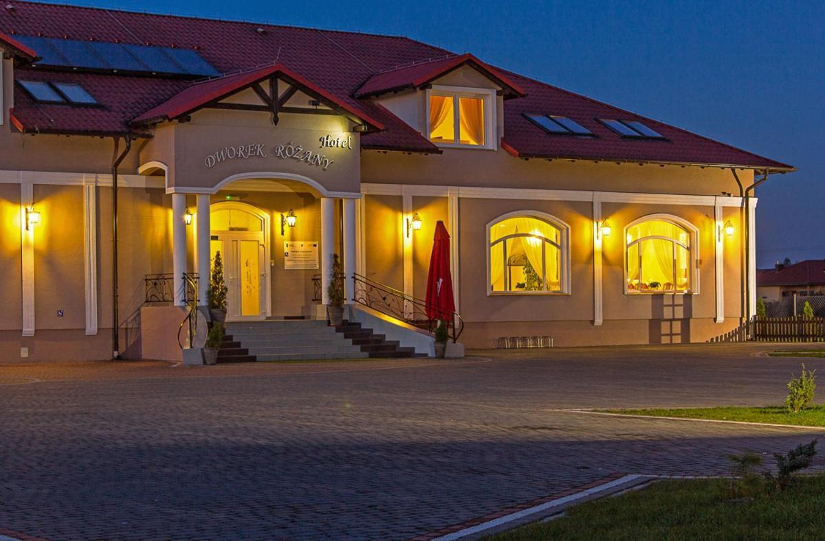 Dworek Rozany Hotel & Restauracja Namysłów Exterior foto