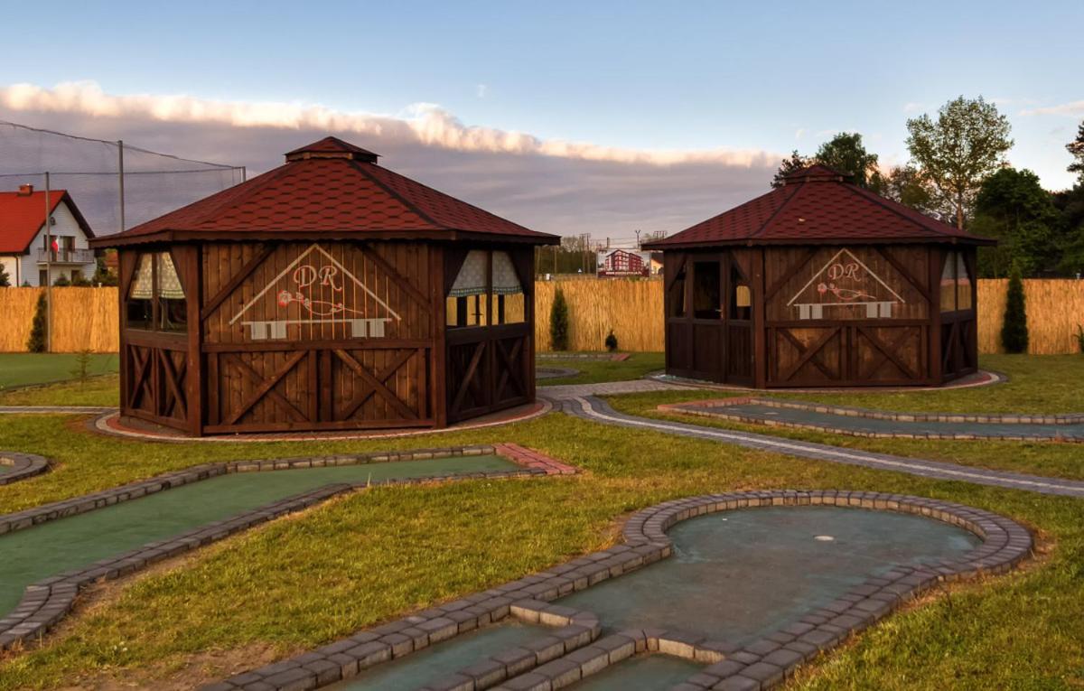 Dworek Rozany Hotel & Restauracja Namysłów Exterior foto